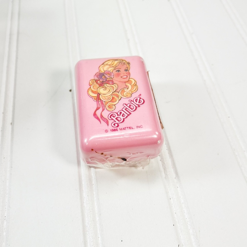Vintage 1986 Barbie Small Pink‎ Soap Container With Original Soap Sealed🧼